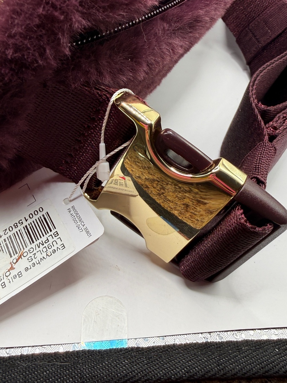 lululemon athletica Plush Zip Cosmetic Pouch - Burgundy - Picture 12 of 13